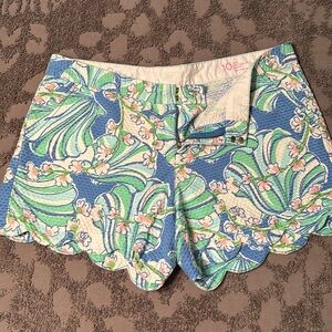 Lilly Pulitzer shorts size 10